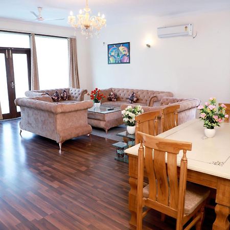 ניו דלהי Fortune Home Service Apartment 2Bhk,E28 Saket 2A מראה חיצוני תמונה