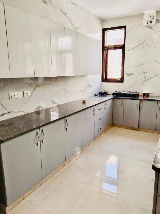 ניו דלהי Fortune Home Service Apartment 2Bhk,E28 Saket 2A מראה חיצוני תמונה