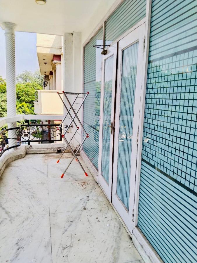 ניו דלהי Fortune Home Service Apartment 2Bhk,E28 Saket 2A מראה חיצוני תמונה