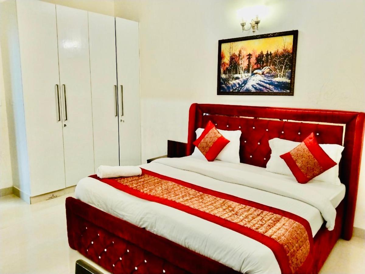 ניו דלהי Fortune Home Service Apartment 2Bhk,E28 Saket 2A מראה חיצוני תמונה