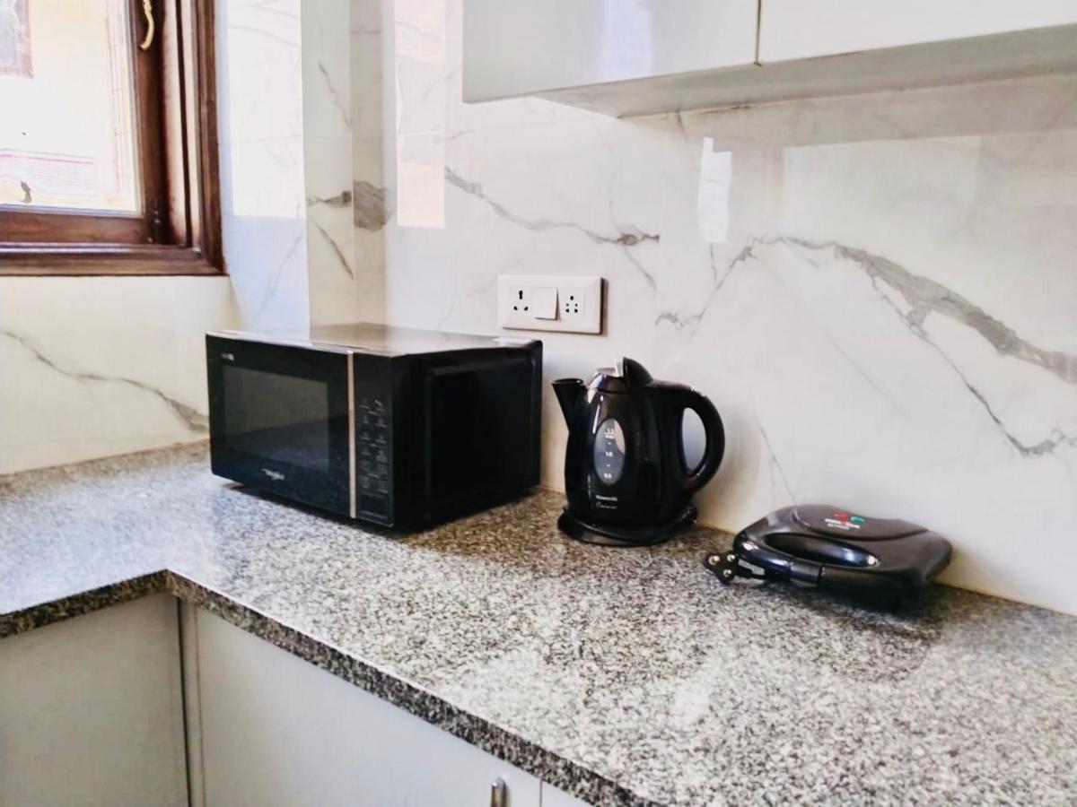 ניו דלהי Fortune Home Service Apartment 2Bhk,E28 Saket 2A מראה חיצוני תמונה